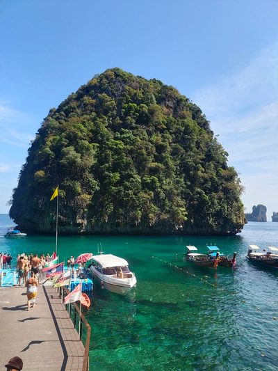 May Bay