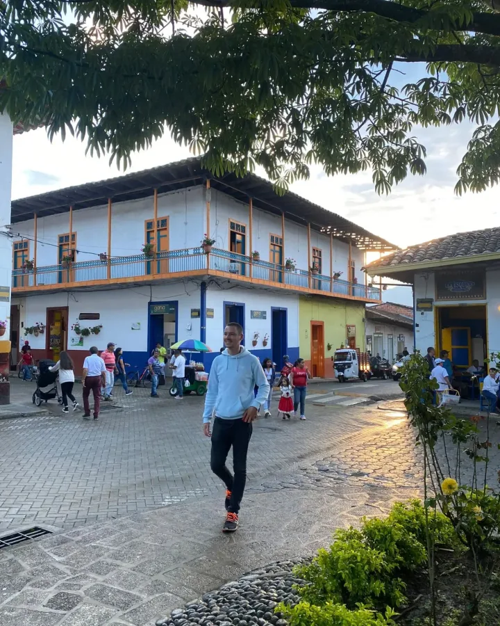 Place centrale de Jardin en Colombie