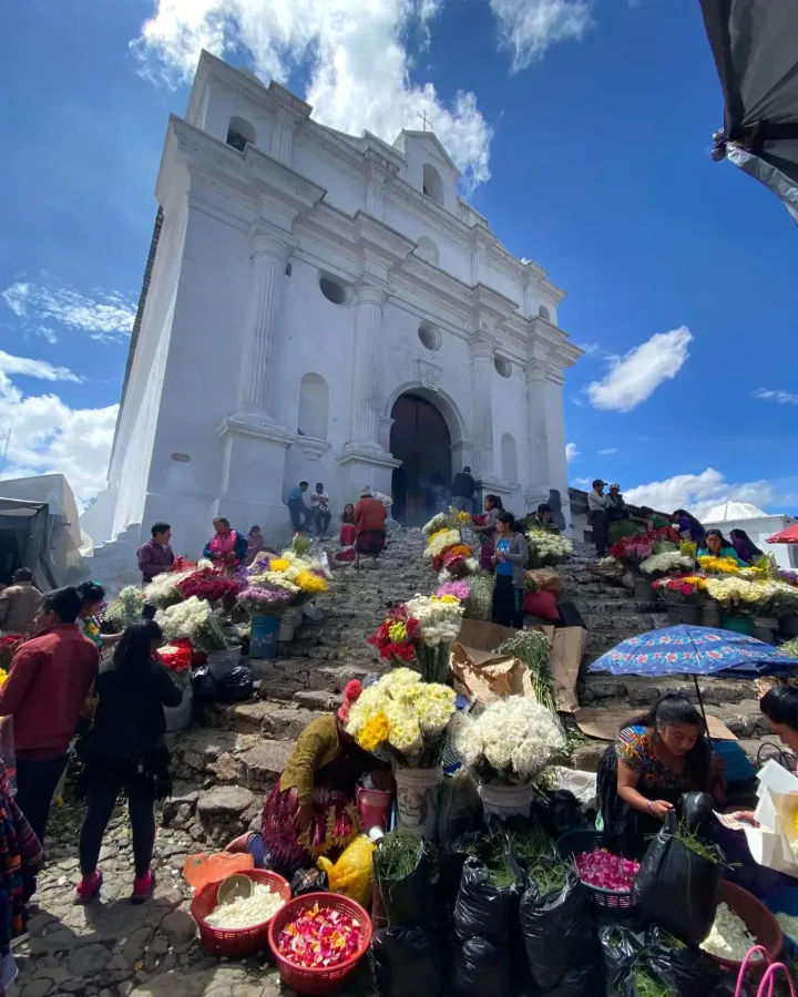 Église de Chichicastenango et marché coloré